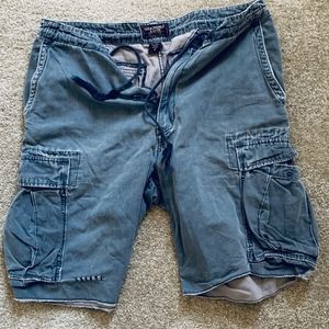 Abercrombie and Fitch Cargo short